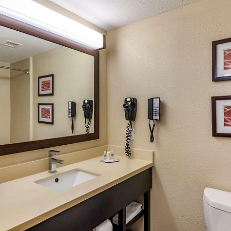 Comfort Inn & Suites Near Six Flags Lithia Springs Exterior foto