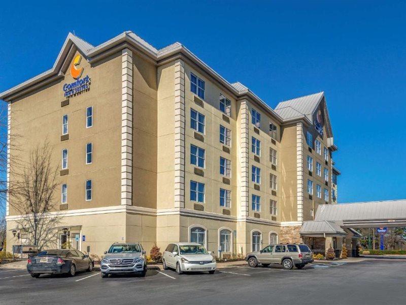 Comfort Inn & Suites Near Six Flags Lithia Springs Exterior foto
