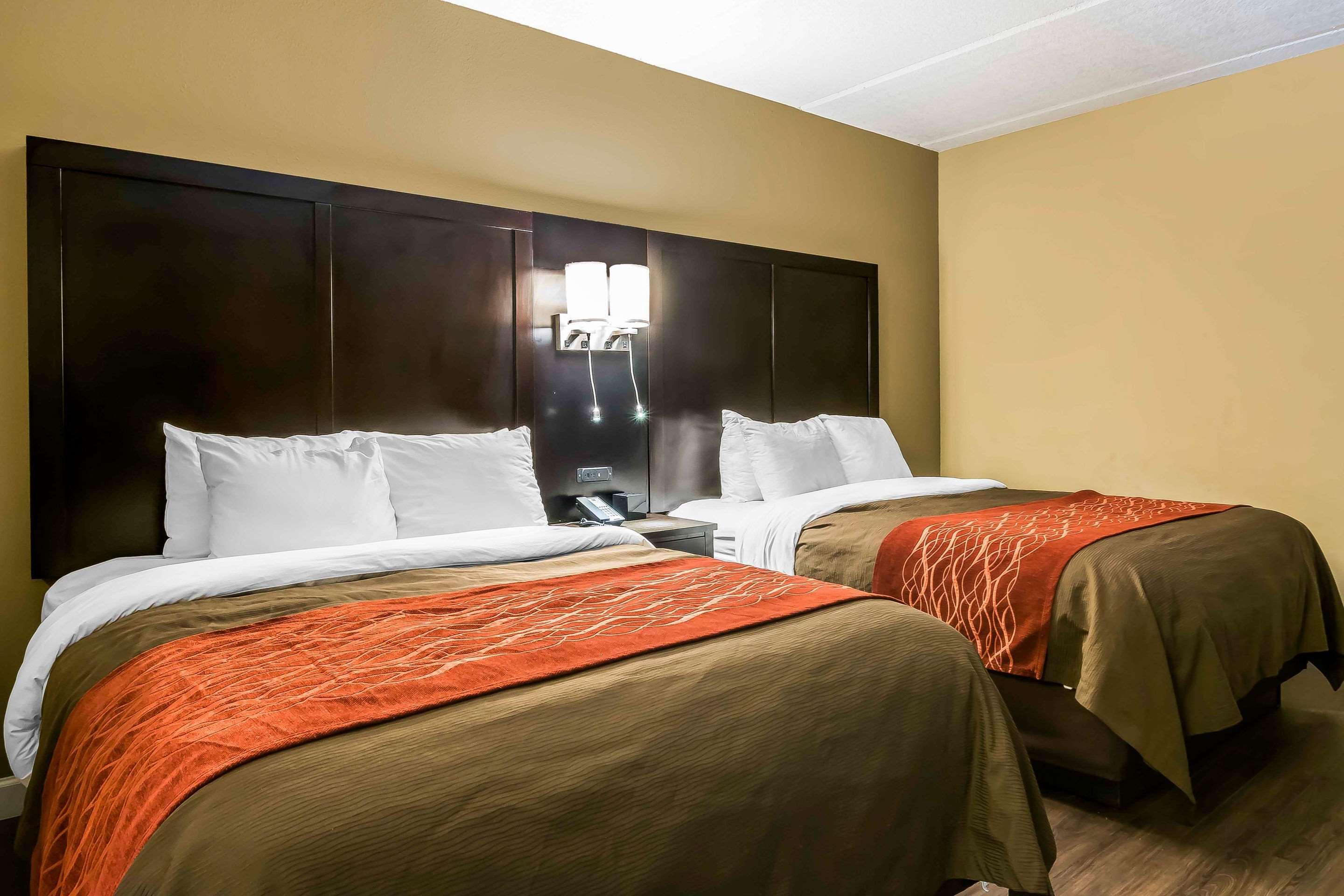 Comfort Inn & Suites Near Six Flags Lithia Springs Exterior foto