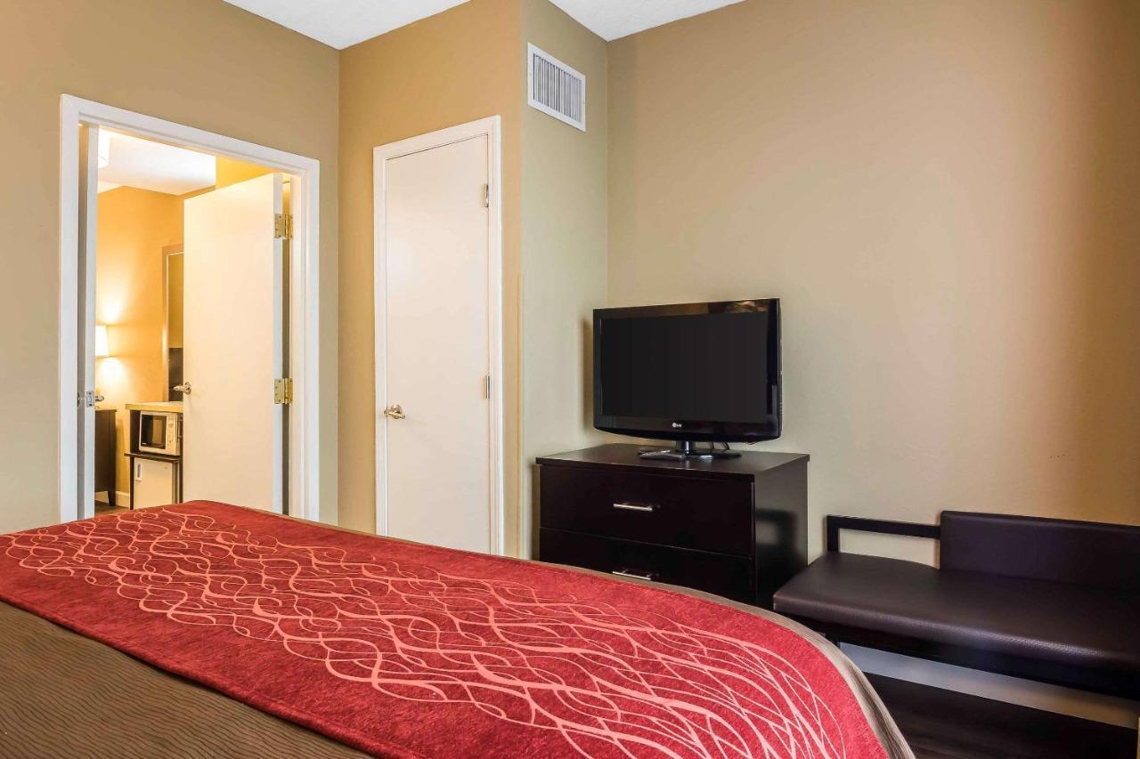 Comfort Inn & Suites Near Six Flags Lithia Springs Exterior foto